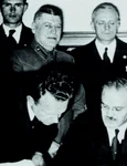 Semnarea Pactului Ribbentrop Molotov: Într o singură după amiază, Stalin a obținut aproape tot ceea ce pierduse Imperiul Rus în Primul Război Mondial  jpeg