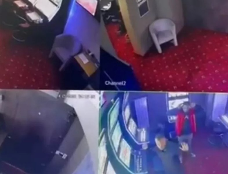 Jaf în 60 de secunde la un cazino din vestul țării. Hoții înarmați și cu cagule au furat mii de lei