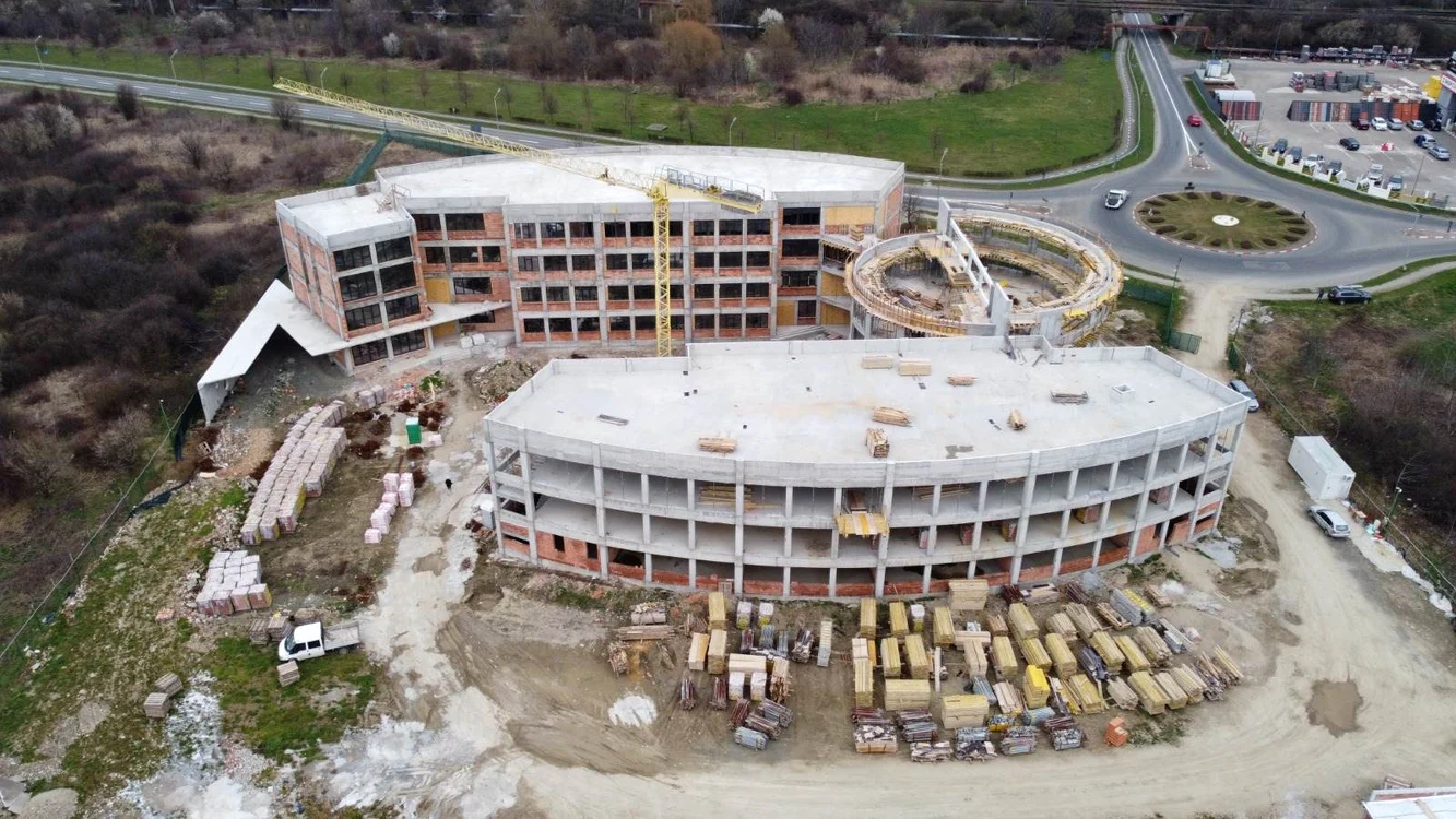 Liceul este în construcție FOTO dronă 