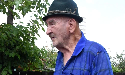 Nea Zaharia Bumbaru ştie legendele lacului jpeg