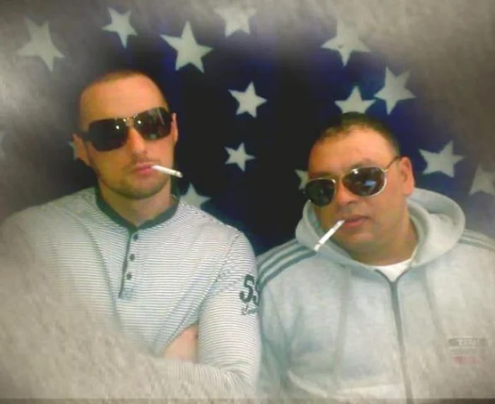 Gabi Ciprian Gentimir (foto stanga) şi-a facut cont de Facebook în închisoare, postând fotografii din detenţie