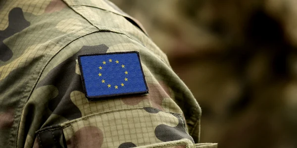 armata obligatorie europa soldati shutterstock jpg