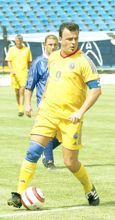 Adrian Enache este pregătit pentru CM de Fotbal al Artiştilor (Foto: Mediafax)