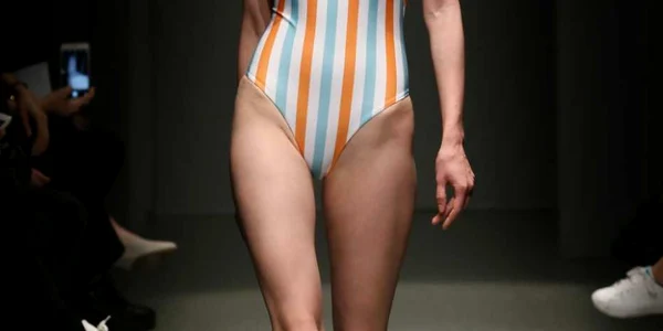 tendinte costum de baie 2017