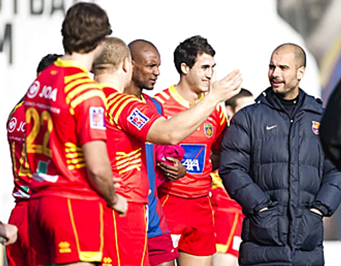 Marius Tincu discută cu Pep Guardiola