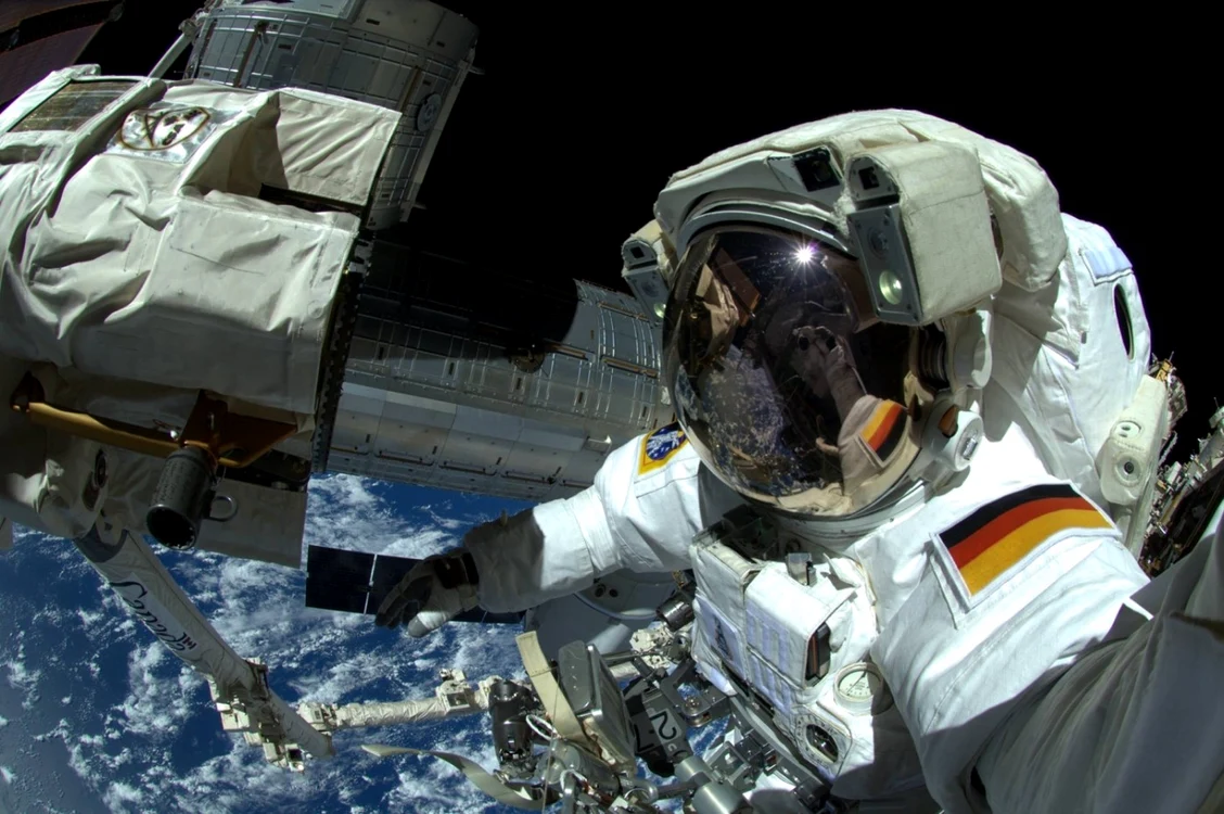 Selfie la altitudine // Foto via Facebook, Alexander Gerst