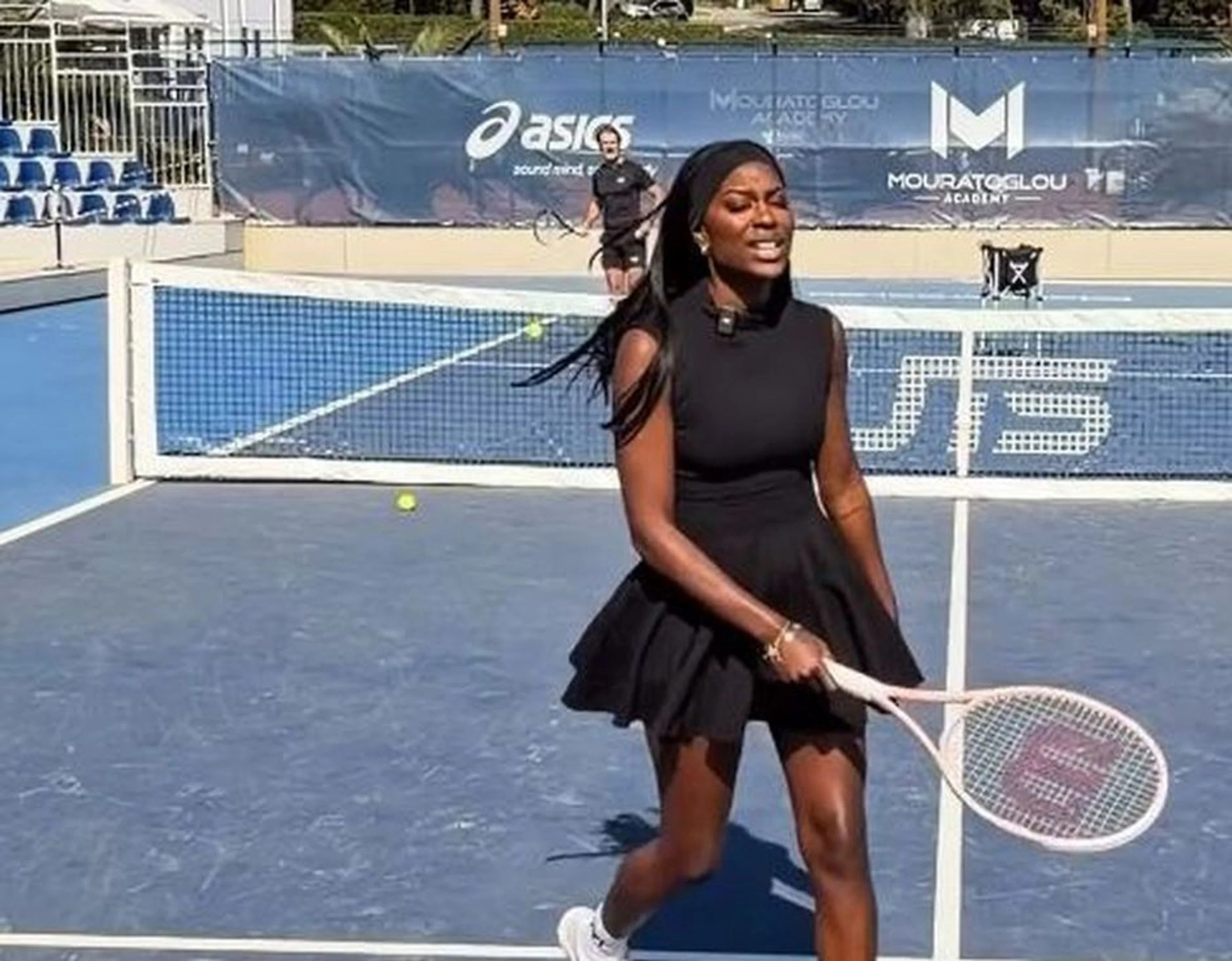 Patrick Mouratoglou, antrenorul care a distrus-o pe Simona Halep, și-a scos la vedere iubita cu 24 de ani mai tânără