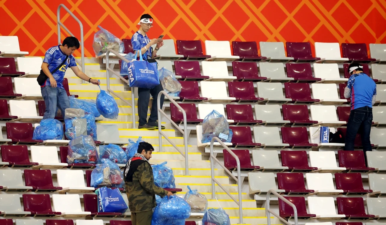 Imaginile cu fanii japonezi au devenit virale (FOTO: Getty Images)