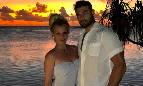 4 britney spears insarcinata din nou si sam asghari parinti jpg jpeg