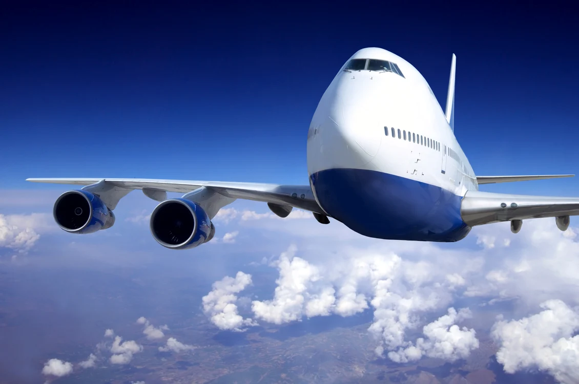 2 avion shutterstock 87826327 jpg jpeg