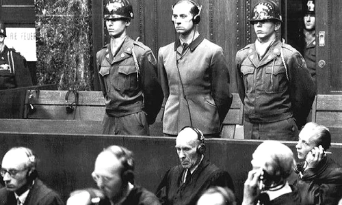 Încep Procesele de la Nürnberg, prin judecarea primului lot de acuzați, cel al doctorilor  jpeg