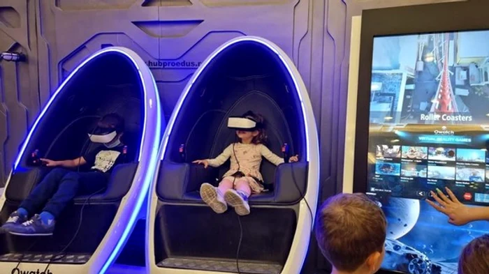 
    Marți s-a redeschis și patinoarul din AFI Cotroceni  