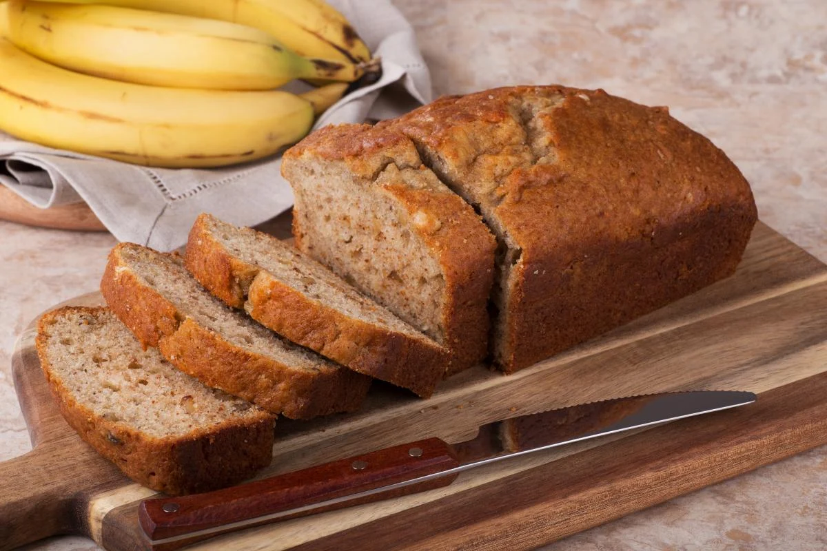 Cum prepari banana bread în 2 minute. Desertul sănătos, care nu îngraşă