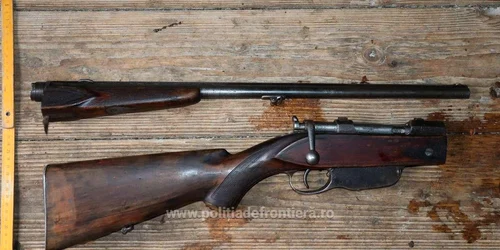 arme confiscate 1 Politia de frontiera jpg