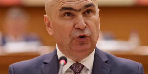 Ședințele camerelor reunite ale Parlamentului României organizate pentru asumarea răspunderii Guvernului pe pachetul 2 de măsuri fiscal-bugetare, în București. FOTO Inquam Photos / Octav Ganea