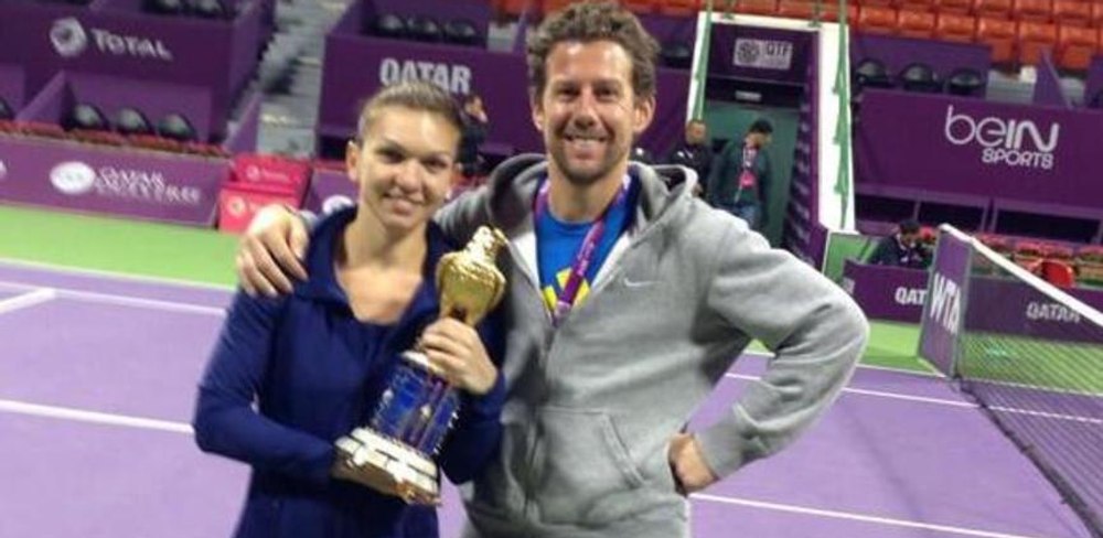 Polonezii care fac zid viu în jurul Igăi Swiatek l-au întărâtat pe antrenorul dat afară de Simona Halep prin SMS