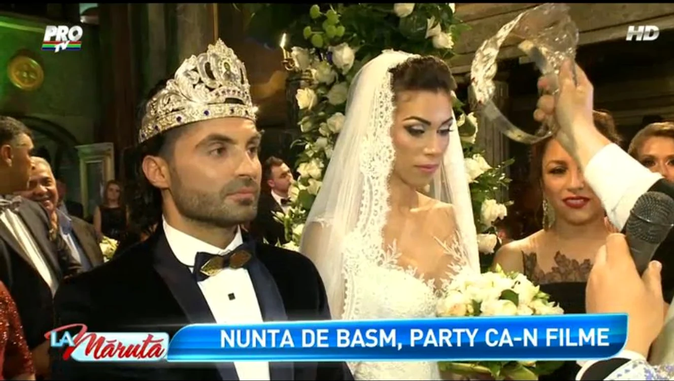 Imagine din timpul slujbei de căsătorie