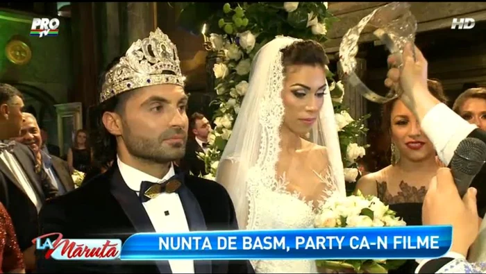 Imagine din timpul slujbei de căsătorie