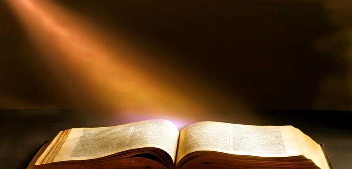Biblie. Shutterstock