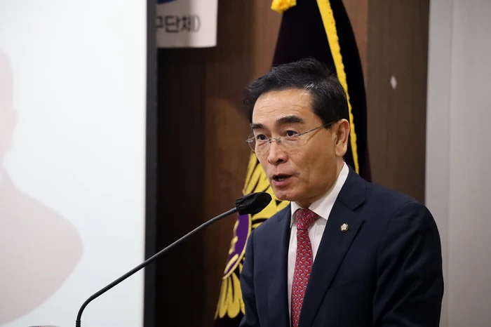 Fugit din Coreea de Nord, Tae Yongho a devenit viceministru în Coreea de Sud. Foto Facebook