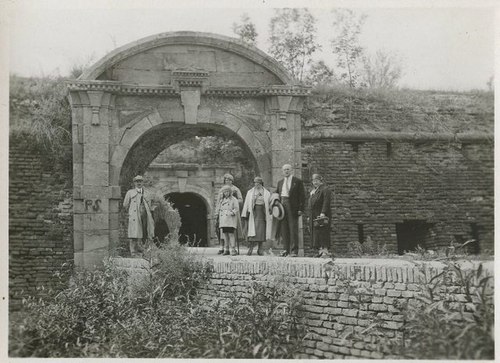 Stradă de pe insula Ada-Kaleh (© iMAGO Romaniae)