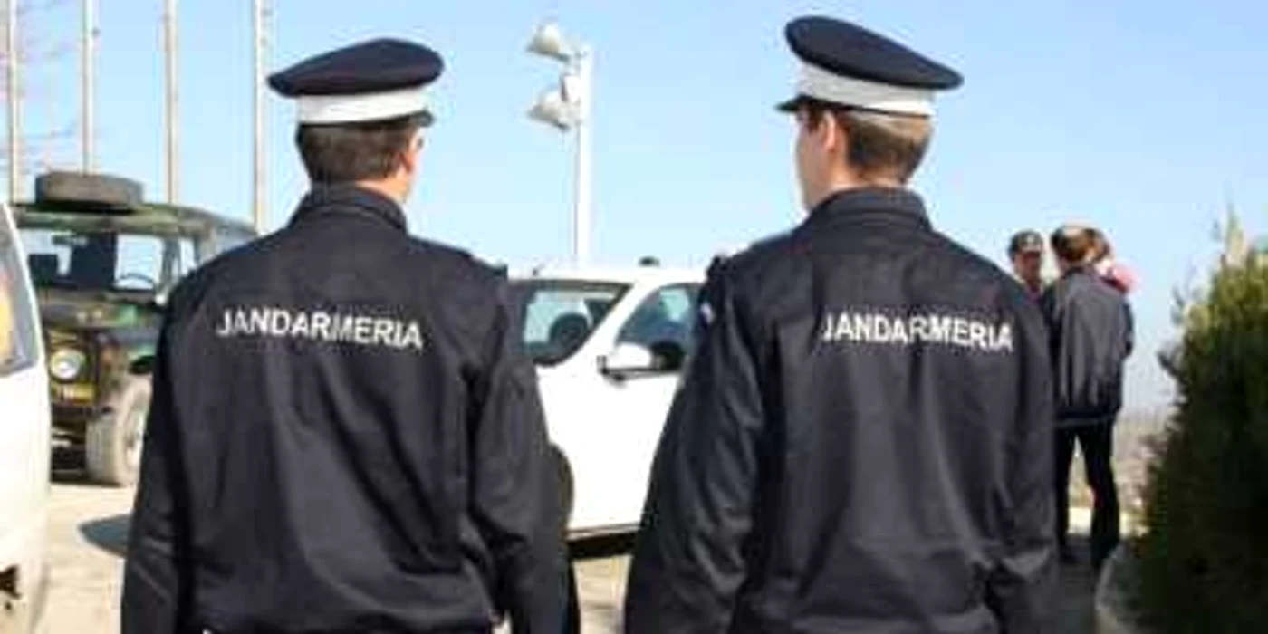 Jandarmii şi poliţiştii vor fi prezenţi în zonele fierbinţi ale oraşului. Foto: Adevărul