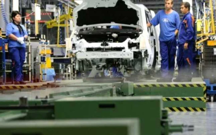 Producţia autoturismului B-Max va scădea