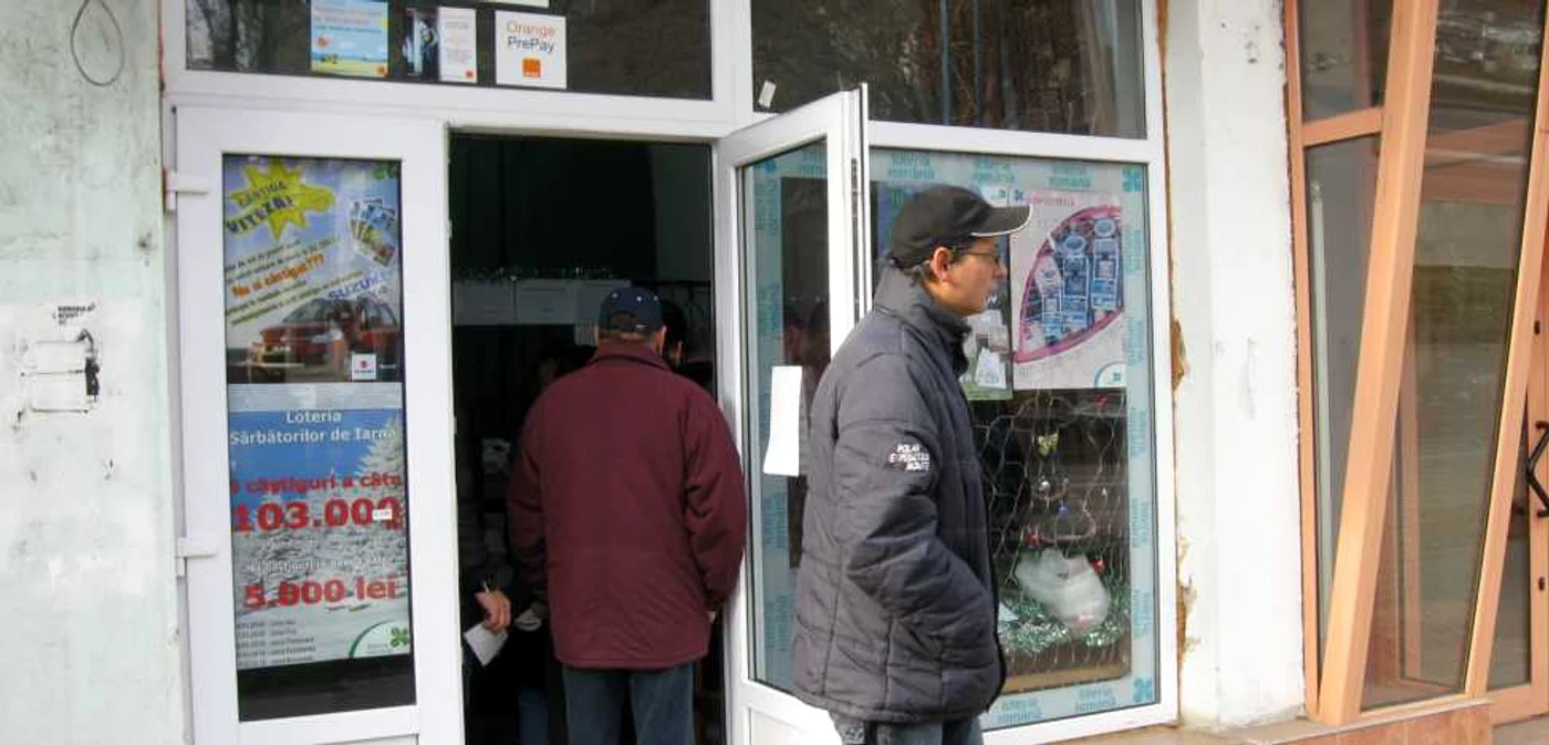 Albaiulienii au luat cu asalt agenţiile Loto din oraş. 