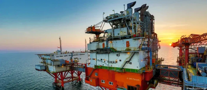 Platformă petrolieră offshore a OMV în Marea Neagră