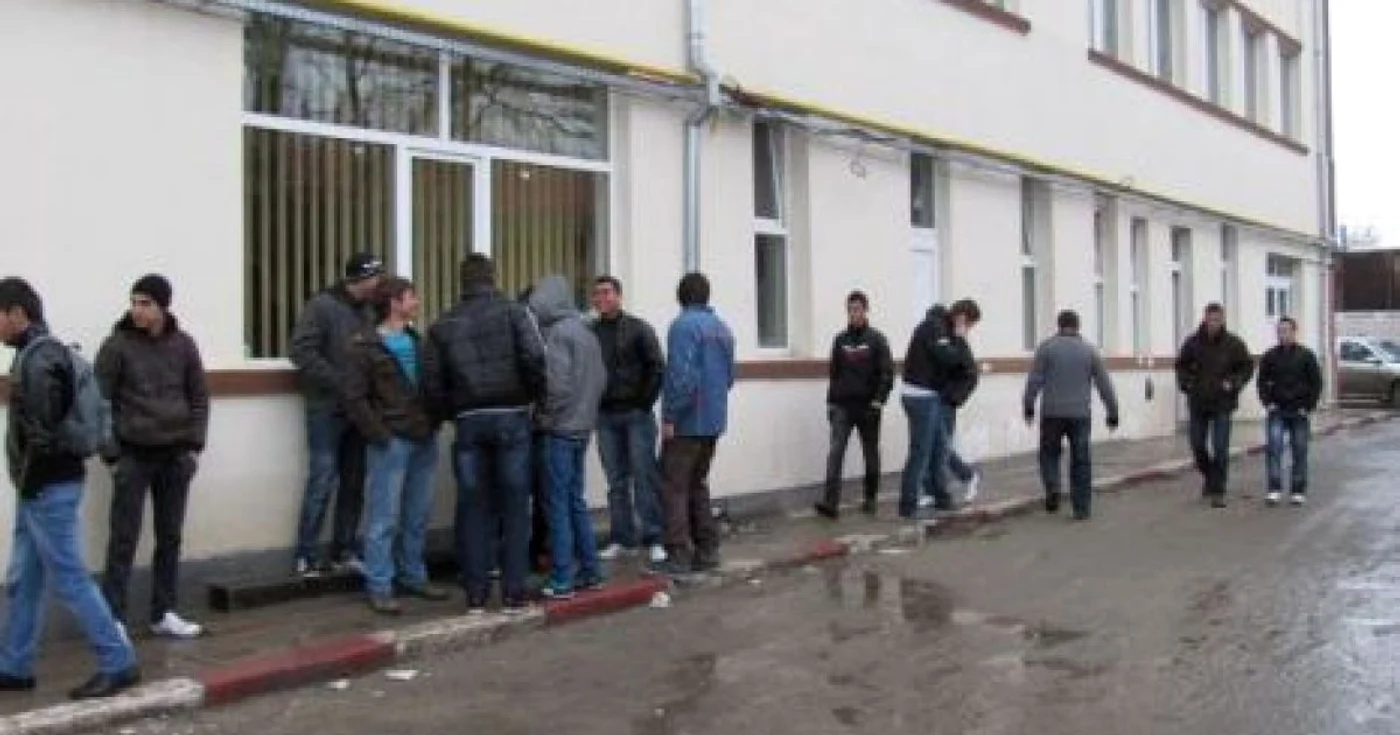 Elevii violenţi de la Liceul Auto din Ploieşti vor suporta consecinţele faptelor lor (foto: arhivă Adevărul)