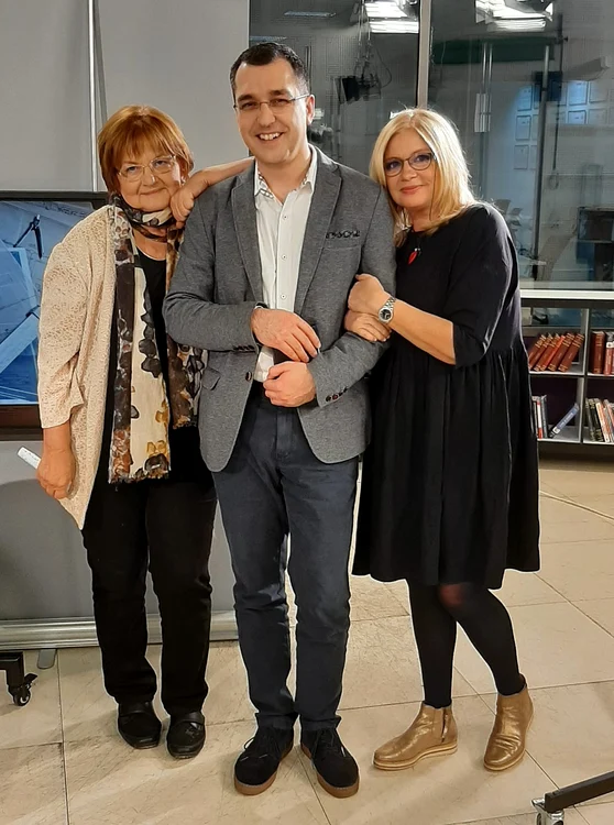 Cristina Ţopescu, alături de Vlad Voiculescu şi Mihaela Miroiu