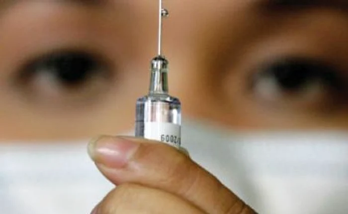 
    Dozele de vaccine vor fi transportate sub escortă militară  