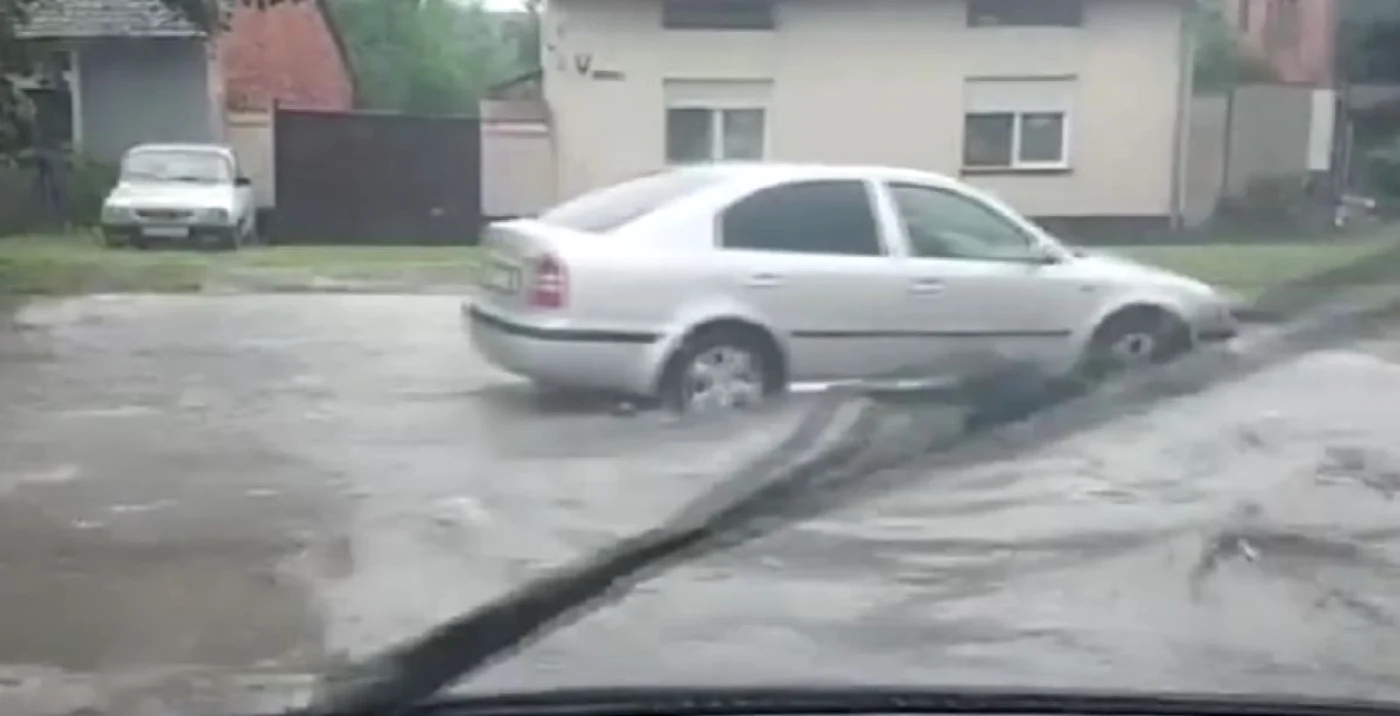 Natura s-a dezlănțuit în mai multe zone ale țării. foto Captură video YouTube