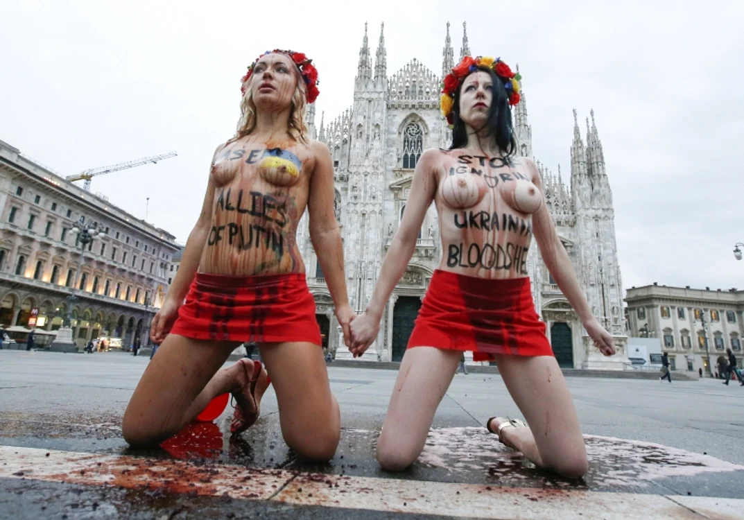 
    Activistele FEMEN au cerut oprirea violenţelor din estul UcraineiFoto: AP  
