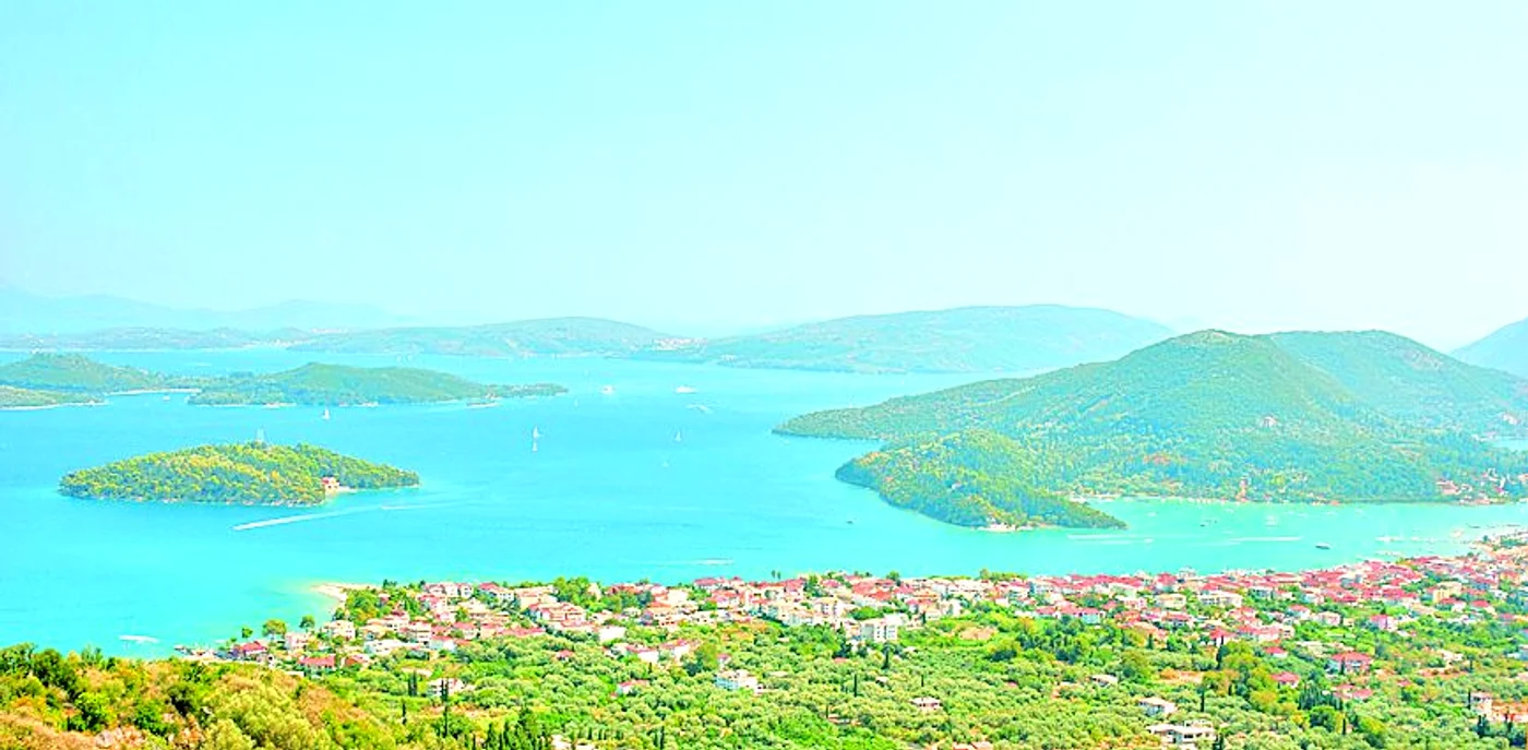 Şi Grecia îşi vinde insulele
