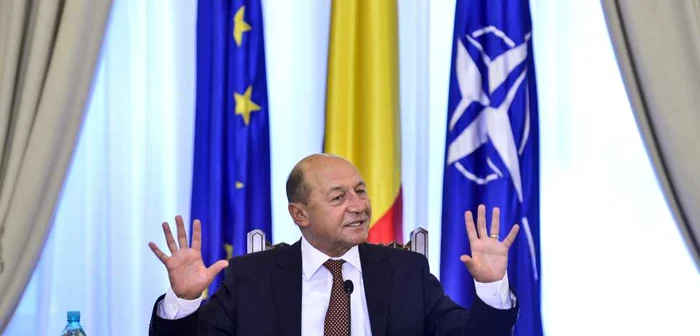 Băsescu îşi aduce aminte de prima ”sculă” pe care a condus-o în calitate de comandant de navă