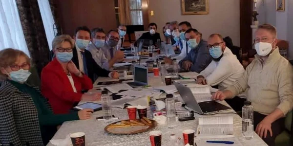 Negocieri USR PLUS - PNL - UDMR foto via facebook