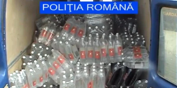 Poliţiştii clujeni au confiscat aproape trei tone de alcool (foto: captură film IPJ Cluj)
