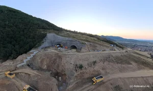 Autostrada Sibiu Oitești, la intrarea în Defileul Oltului Foto Daniel Guță ADEVĂRUL (4) jpg