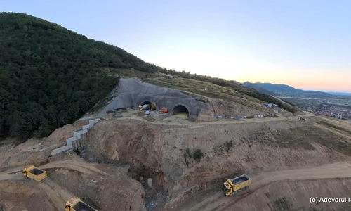 Autostrada Sibiu Oitești, la intrarea în Defileul Oltului  Foto Daniel Guță  ADEVĂRUL (4) jpg