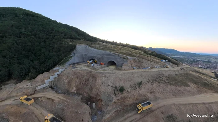 Zona tunelurilor de la Boița. Foto: Daniel Guță. ADEVĂRUL