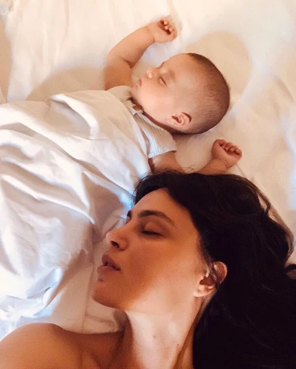 Catrinel și Caroline sunt nedespărțite