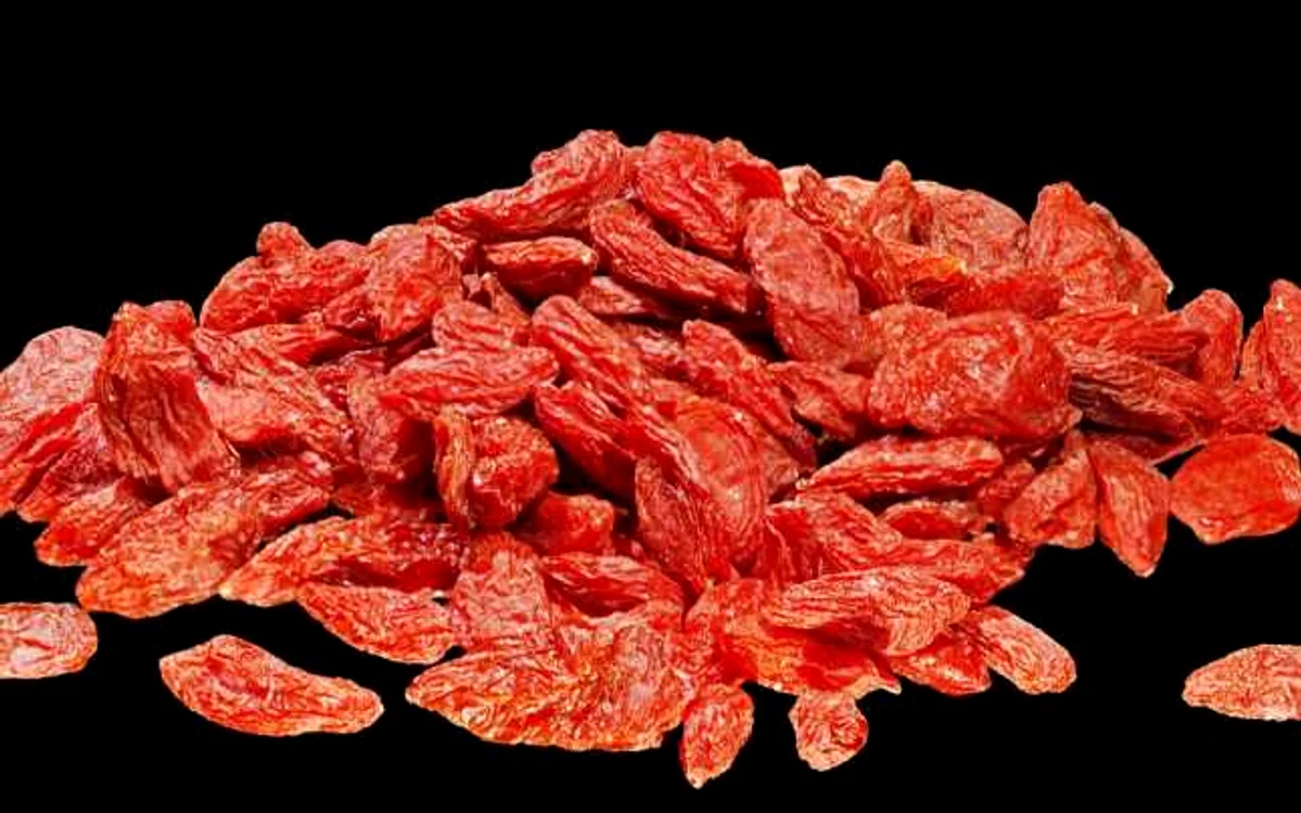 Fructele goji previn cancerul, îmbunătăţesc vederea şi memoria şi încetinesc procesul de îmbătrânire prematură.