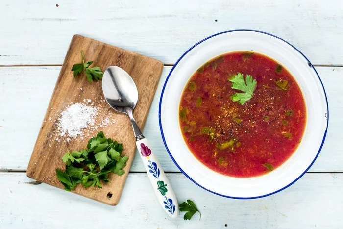 Ciorba de lobodă FOTO mazilique.ro