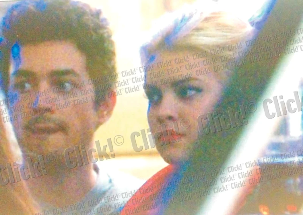 
    Marius Moga  s-a eschivat când  Bianca Lăpuşte  a vrut să-l sărute (fotografii: click!)  