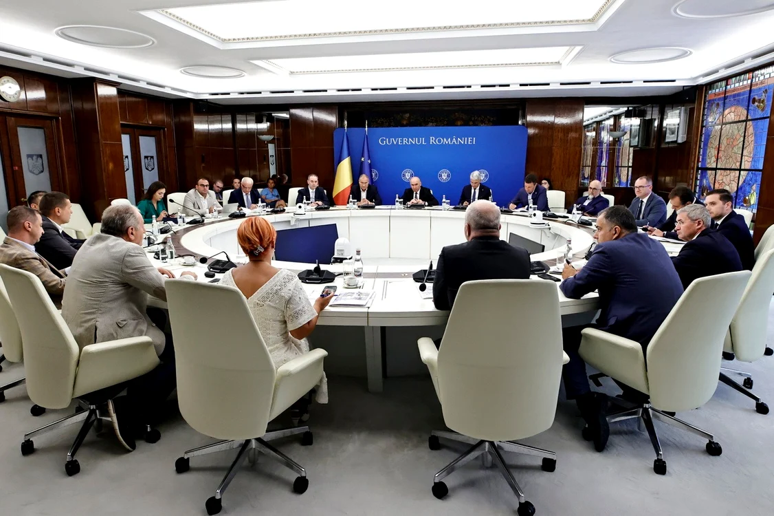 Întâlnire la Palatul Victoria cu primarii de municipii FOTO: Guvernul României