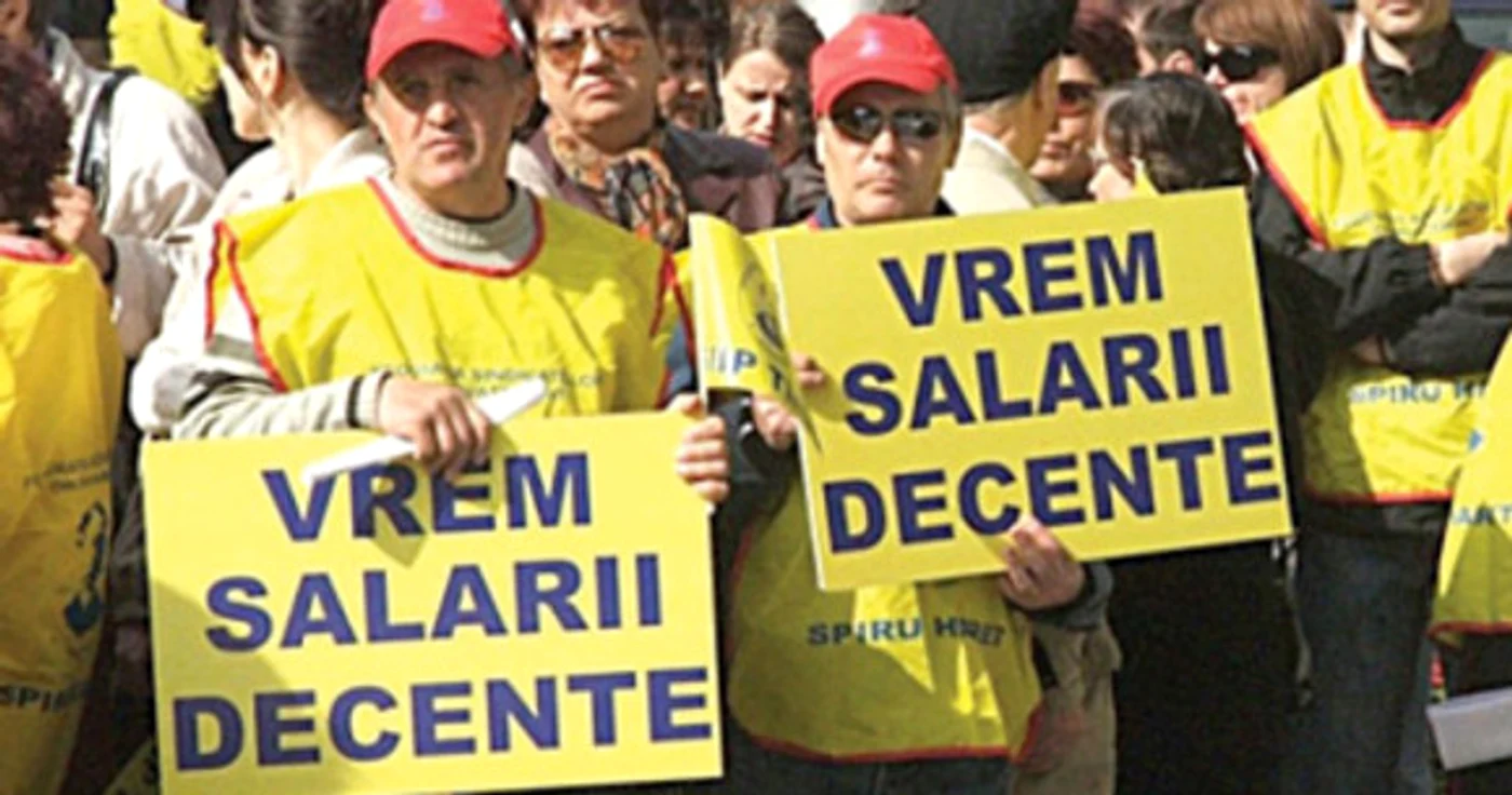 
    Bugetarii au cerut și în stradă salarii decente  