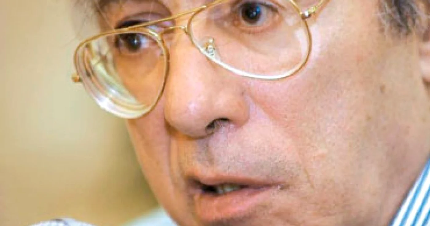 Ştiri pe scurt: Ceartă pe voturi  în coaliţie