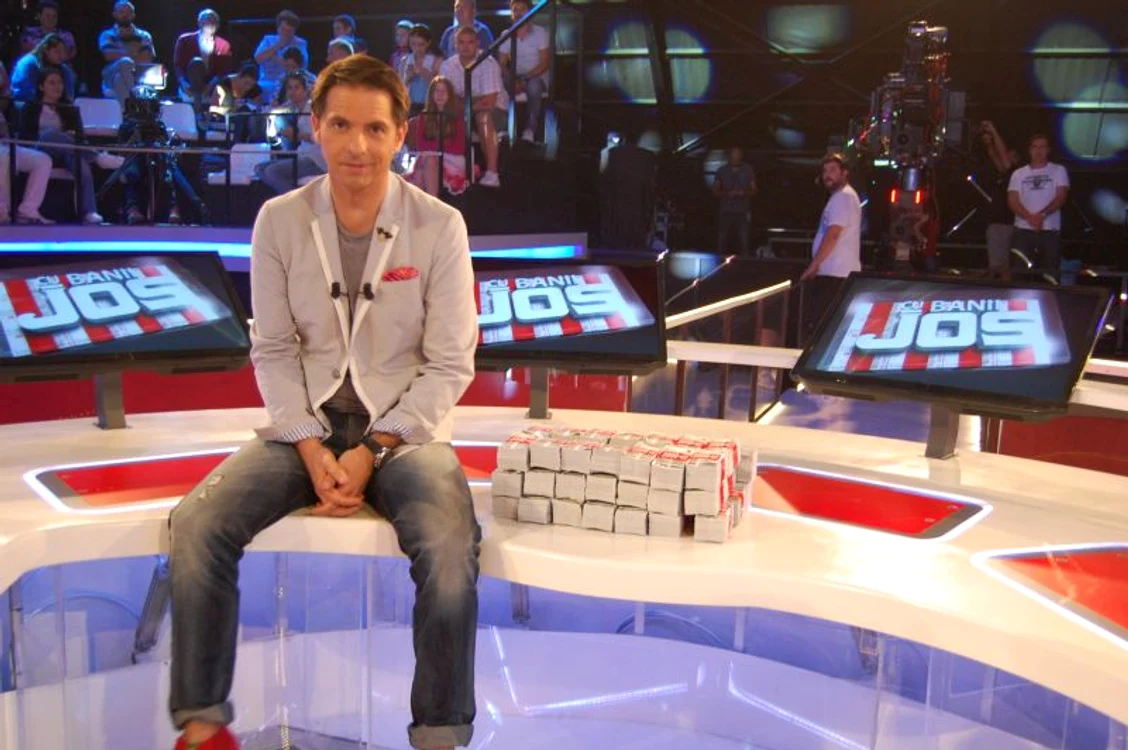 
    Dan Negru  