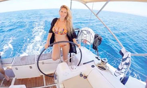 12 13 vedete andreea banica vacanta jpeg